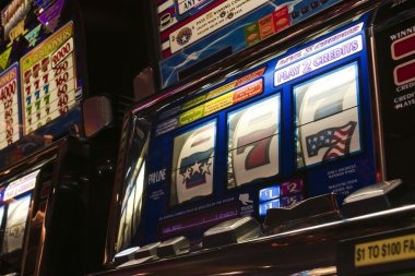 cnnslot platform interface showing slot games, live-dealer tables, and sportsbook markets integrated in one account